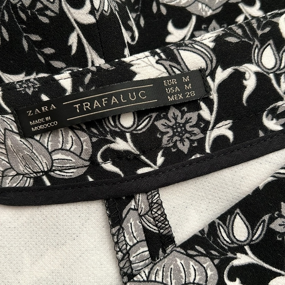 Black/Gray Pattern Skort - image 3